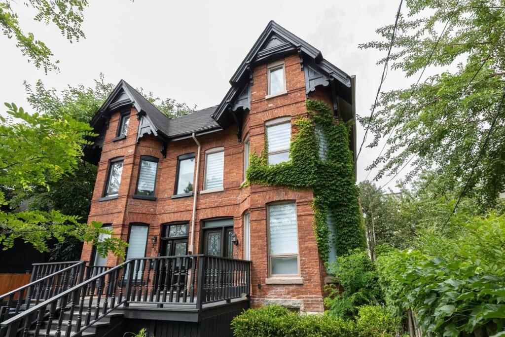 Grand 3 Bedroom Toronto Victorian Entire Home Exterior foto